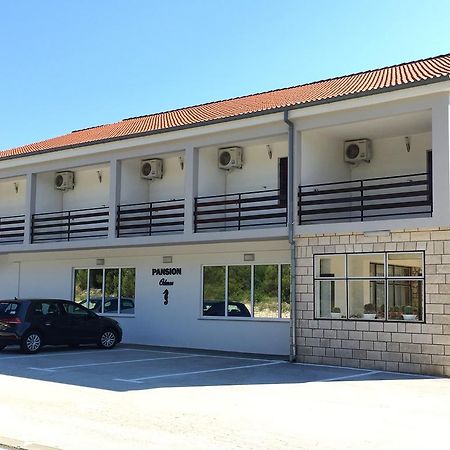 Rooms & Pansion Odmor Rovanjska Buitenkant foto