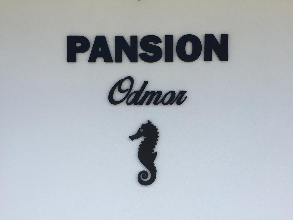 Rooms & Pansion Odmor Rovanjska Buitenkant foto