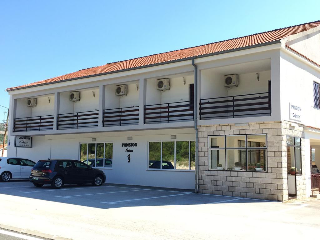 Rooms & Pansion Odmor Rovanjska Buitenkant foto
